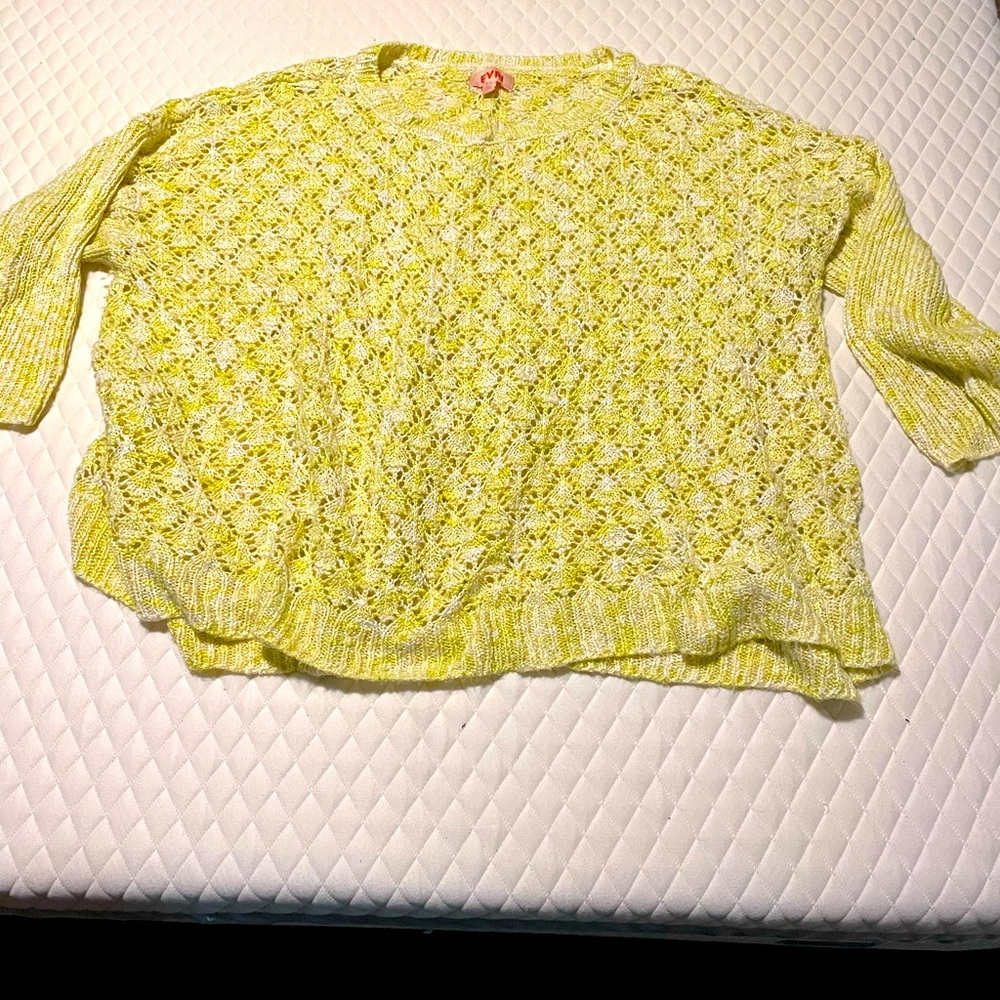 Yellow Shimmery sweater.  Size 2X
